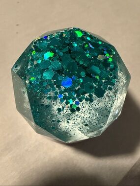 Clear with Teal Chunky Glitter Crystal-Shaped  “Pop Socket-like” Phone Grip
